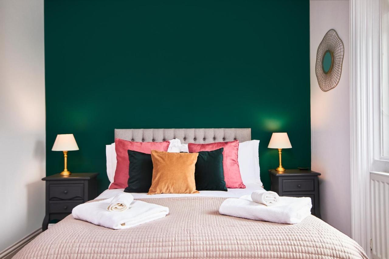 Lovely Abode In Newcastle - Sleeps 4 - Ground Floor Luaran gambar